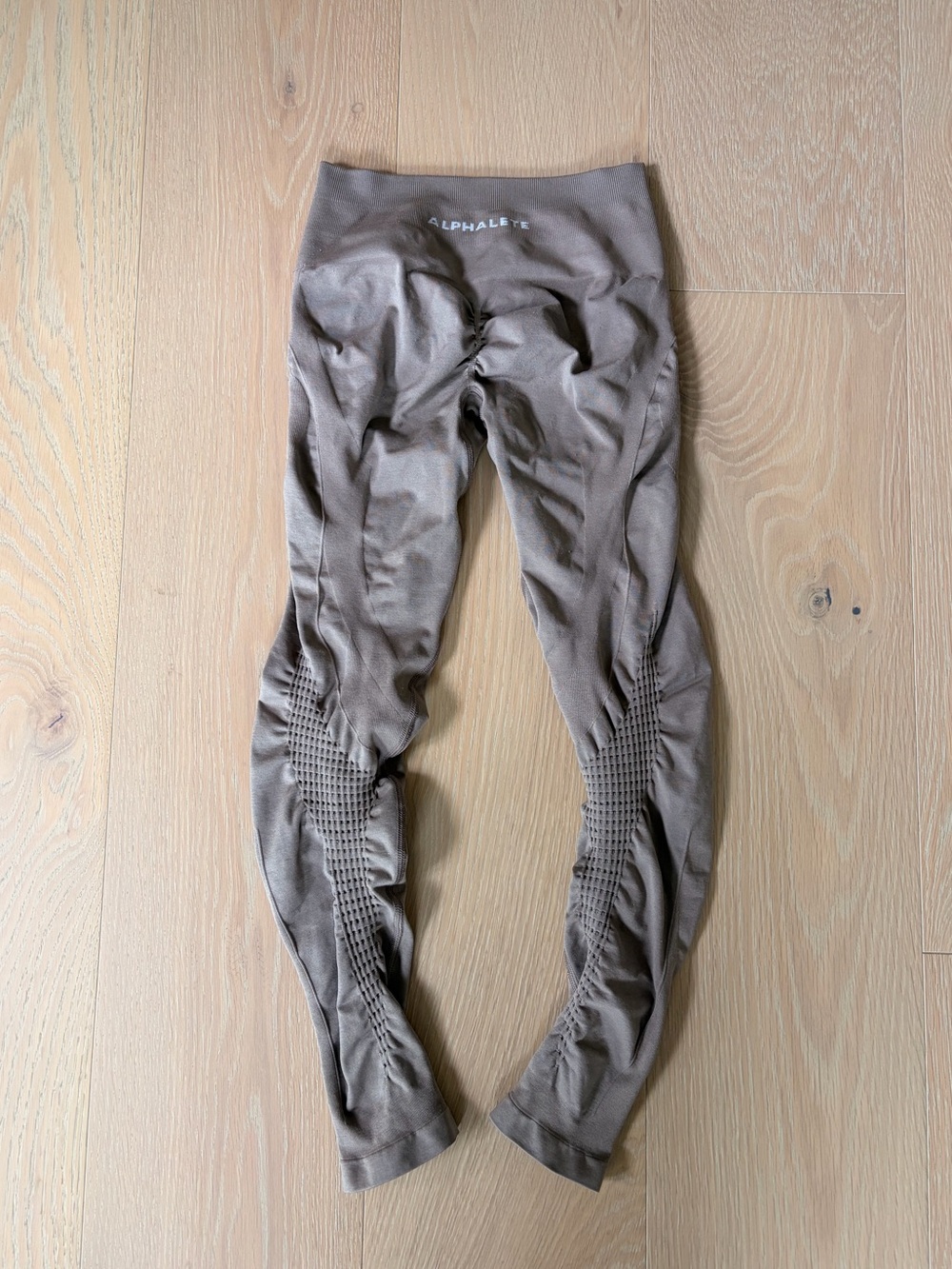 Alphalete Contour High Rise Seamless Leggings Mocha